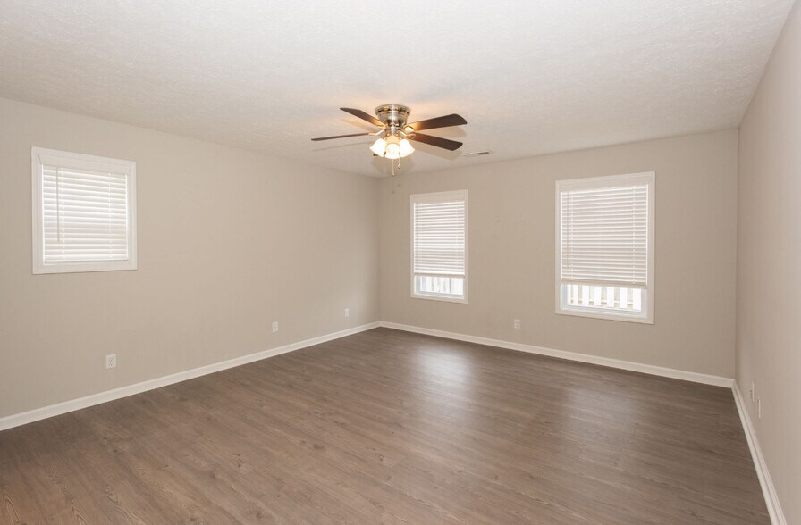 Building Photo - 5339 Avery Woods Ln