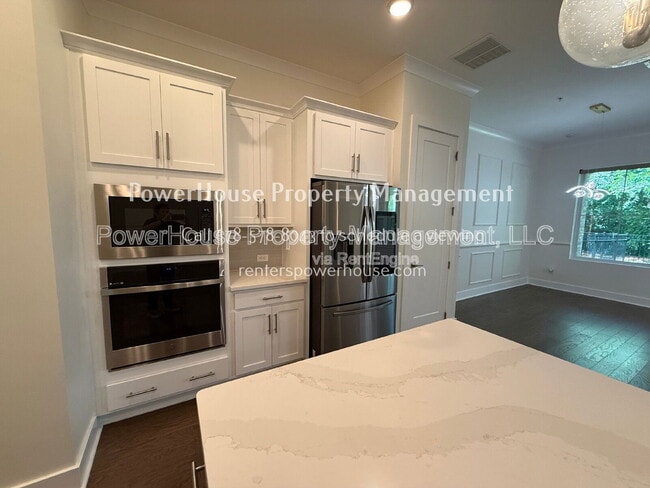 Building Photo - 1190 Harper Dr