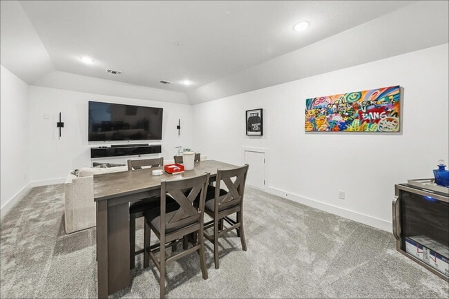 Building Photo - Luxury 4-bedroom, 3-bathroom home with an office and media room in Aledo!