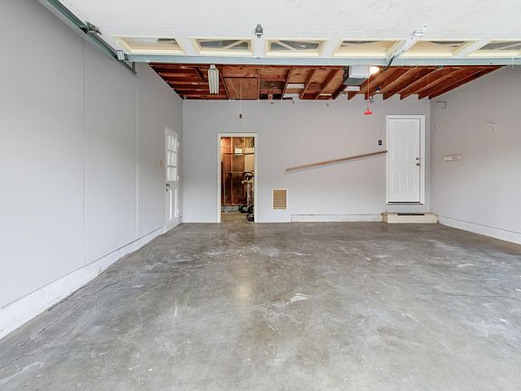 Building Photo - 1548 N Concord Rd