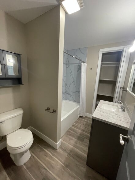 $2700/month/$2700 Security Deposit Now available in Belgrade! This well maintained 1,650 s ft home - 503 Colorado St