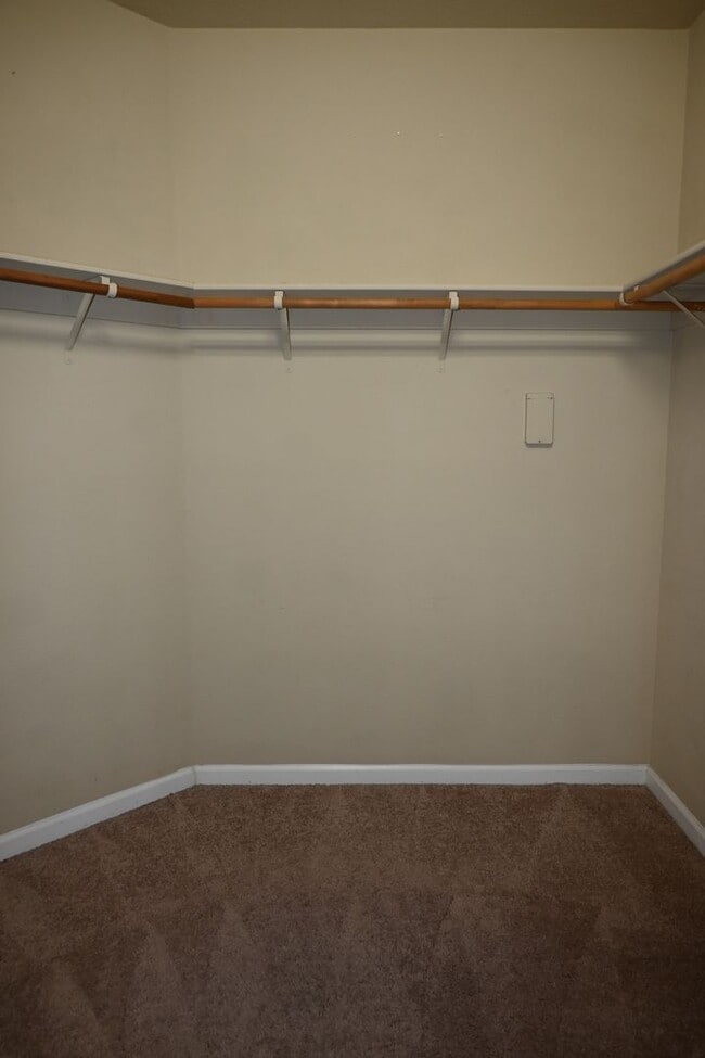 Building Photo - 7515 Sheldon Rd