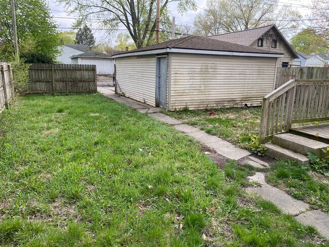 Building Photo - 1938 E Calvert St