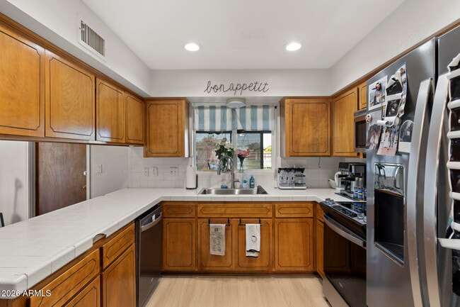 Building Photo - 2208 E Contessa Cir