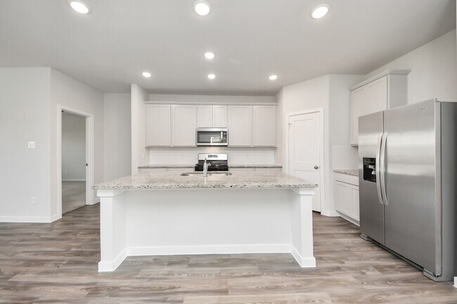 Building Photo - 5819 Blue Grama Dr