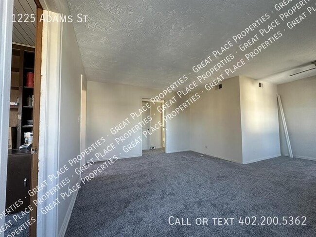Building Photo - 1225 Adams St