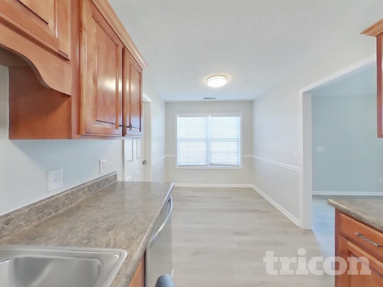 Building Photo - 7029 Bridgewater Dr