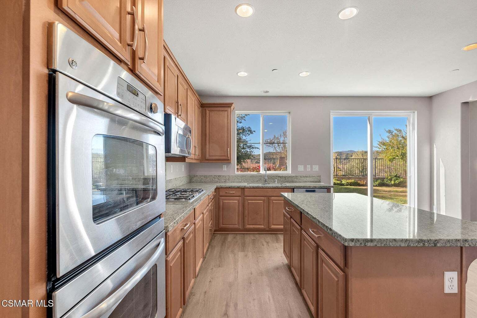 Building Photo - 22632 Dragonfly Ct