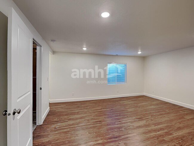 Building Photo - 5924 Verdigris Dr