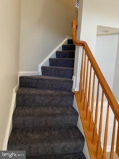 Building Photo - 1531 Oakley Ln