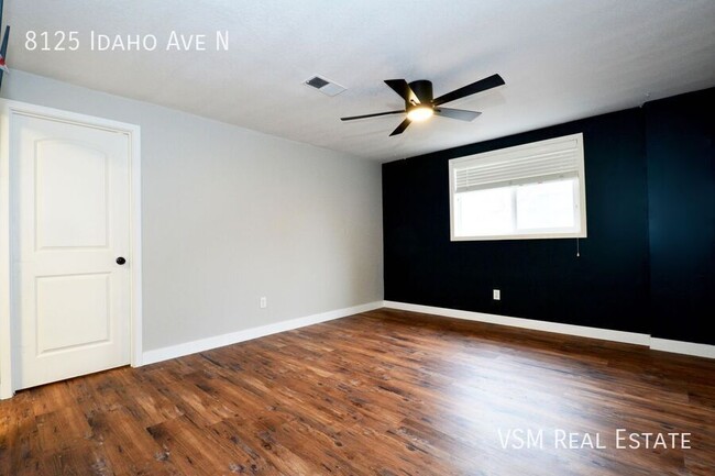 Building Photo - 50% Off January Rent! Modern 4-Bed Home wi...