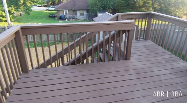 Building Photo - 4 Bedroom | 3 Bathroom | Walk Out Basement...