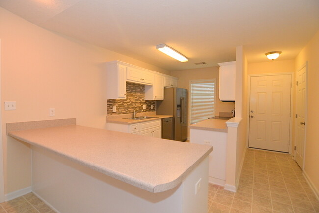 Building Photo - $1475 - 2 Bed/2 Bath house for rent in Wes...