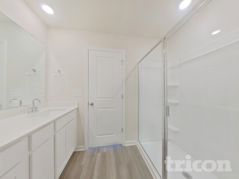 Building Photo - 3093 Whispering Willows Ct