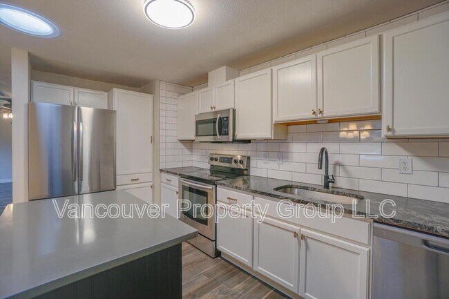 Building Photo - 12509 NE 35th St