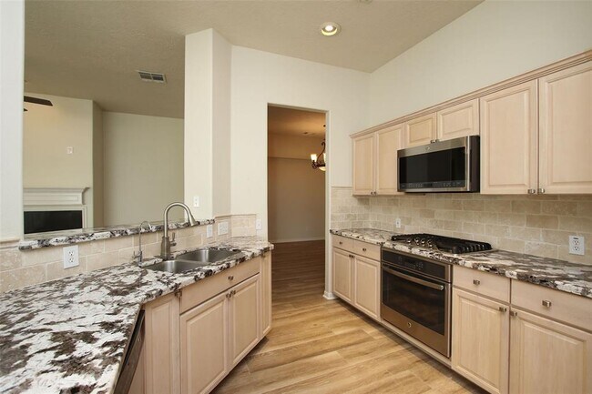 Building Photo - 43 N Veranda Ridge Dr