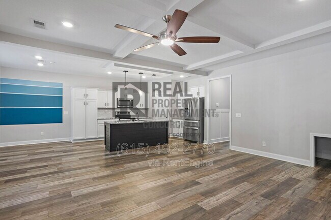 Building Photo - 338 Crusaw Dr