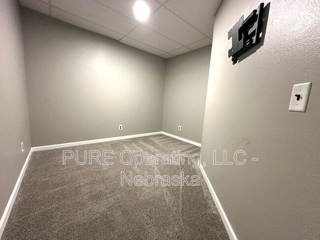Building Photo - 20807 Clark Street