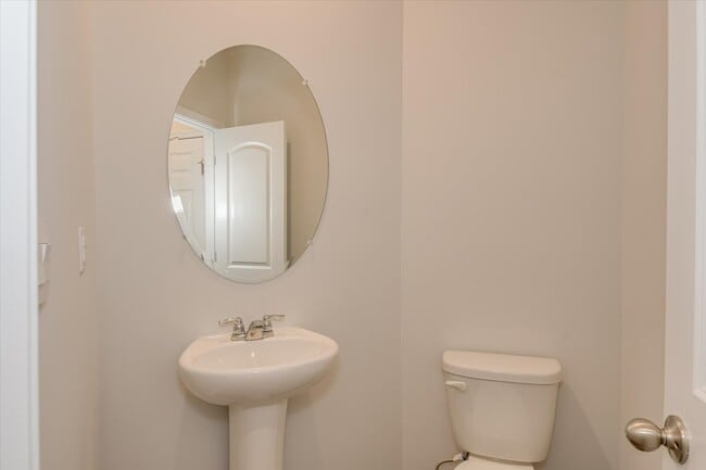 Building Photo - 4315 Newland St