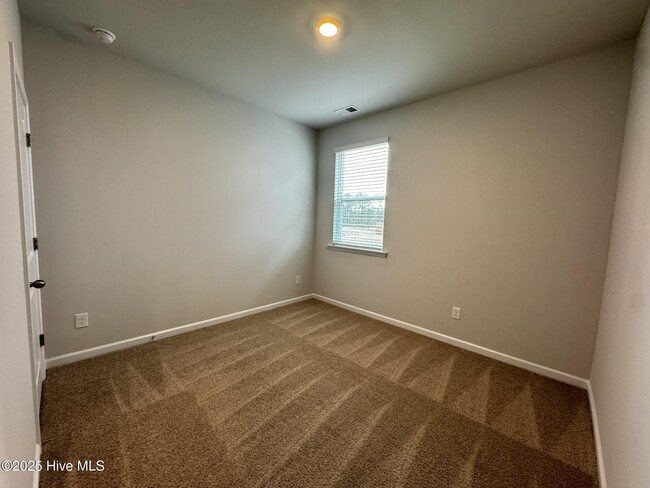 Building Photo - 2084 Willowleaf Dr