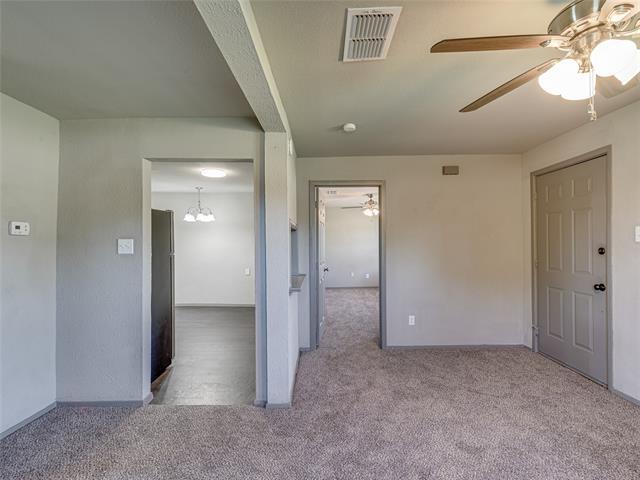 Building Photo - 416 N 8th St