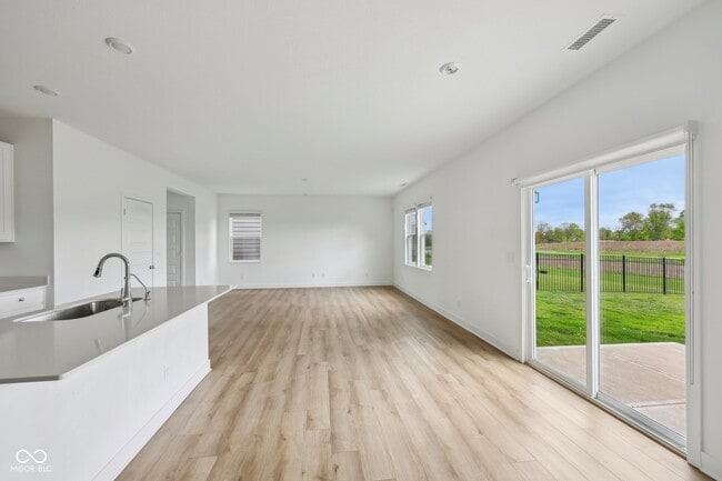 Building Photo - 17255 Gresham Ln