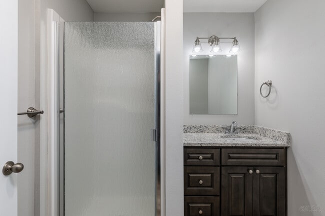 Building Photo - 2013 Columbia Blvd