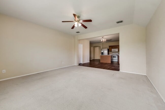 Building Photo - 105 Shadybrook Dr