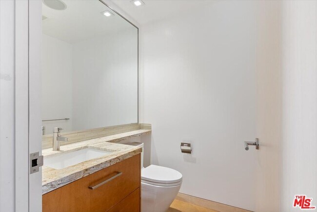 Building Photo - 2301 10th St