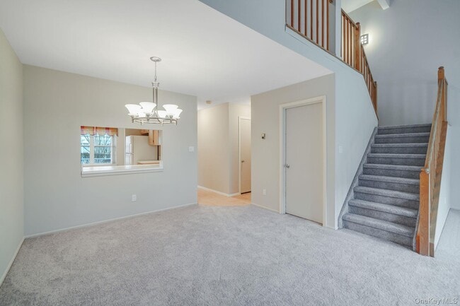 Building Photo - 18 Summerfield Cir