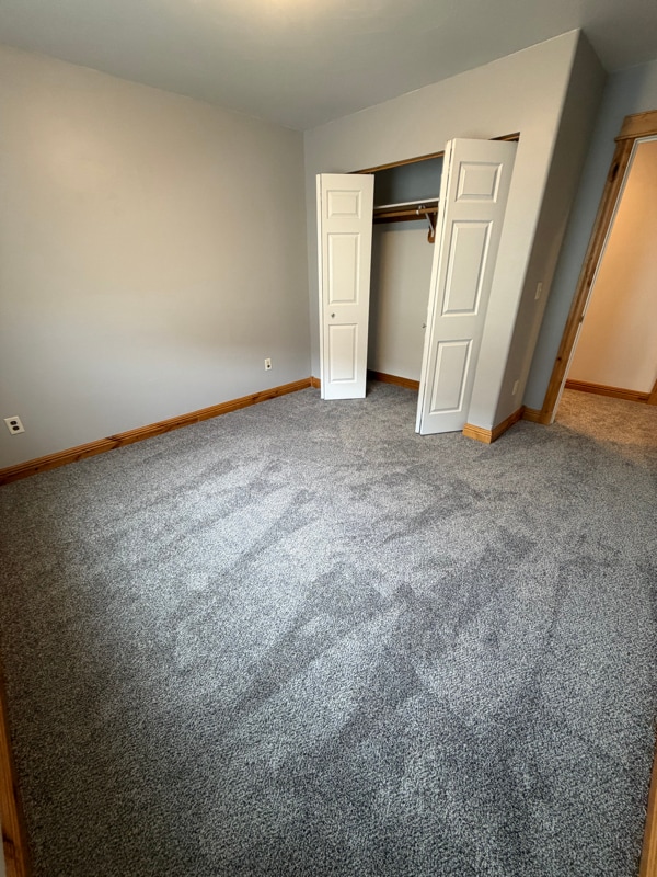 Building Photo - 905 Saxon Way