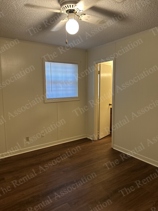 Building Photo - 6656 Sonny Boy Yeldell Rd