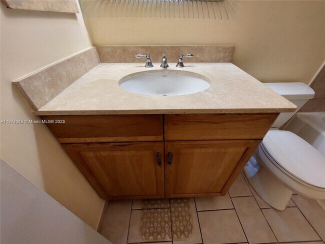 Building Photo - 16851 NE 23rd Ave