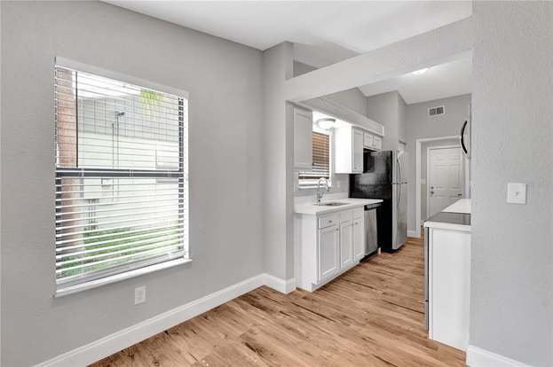 Building Photo - 12217 Hidden Brook Dr
