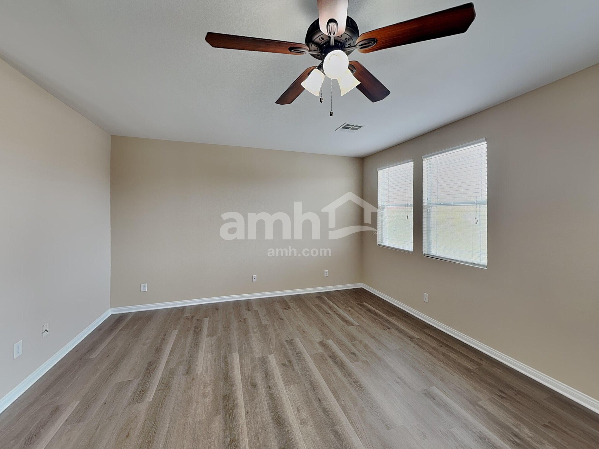 Building Photo - 627 Blue Snow River Ct