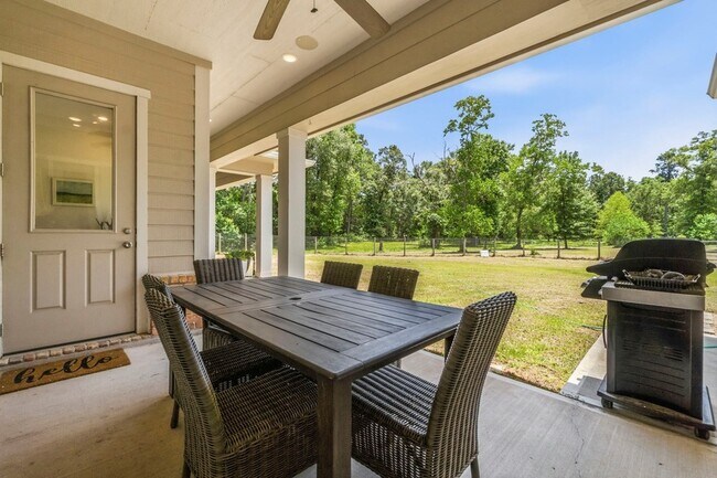 Building Photo - 2149 Pine Acres Dr
