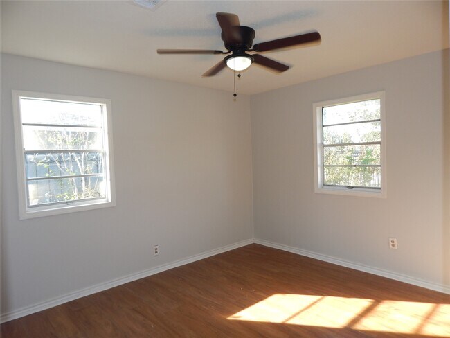 Primary Photo - 206 Arnett Ln