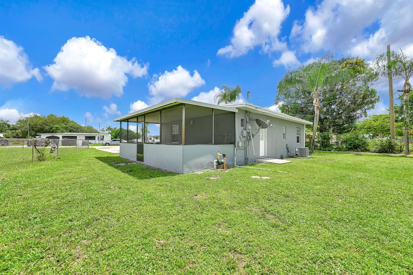 Building Photo - 15710 NW 19th Ave