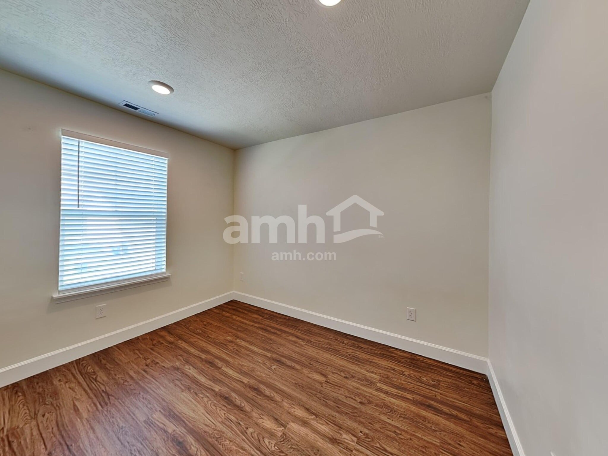 Building Photo - 2337 Surry Way