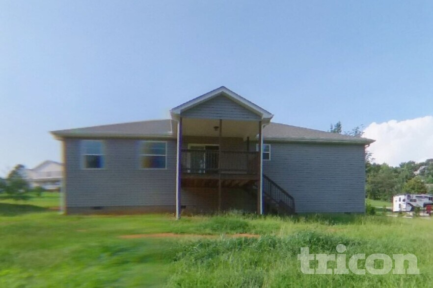 Building Photo - 228 Hallmark Cir