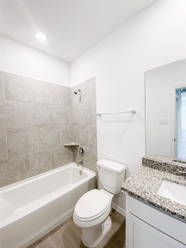 Building Photo - 5622 Tabula Rasa Dr