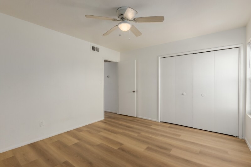 Building Photo - 11350 W Tennessee Ave