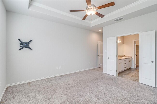 Building Photo - 8010 Calma St