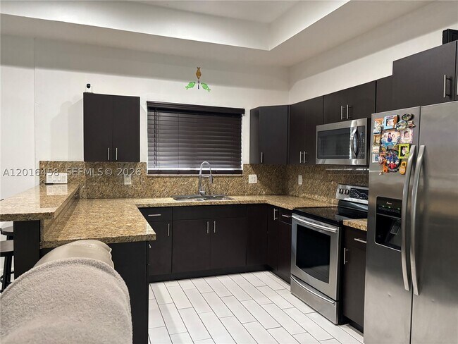 Building Photo - 1131 SW 86th Ave