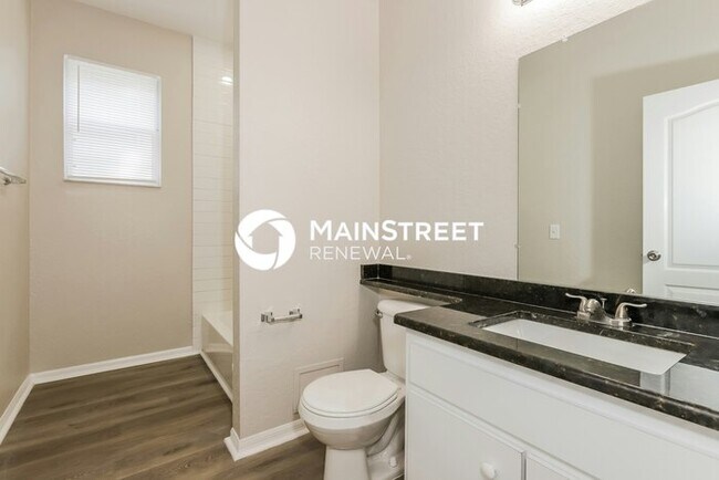 Building Photo - 3 Bedroom Pet-Friendly Home in LAKELAND, FL with Main Street Renewal