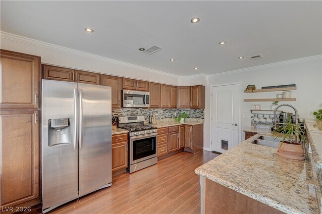 Building Photo - 2064 Waverly Cir