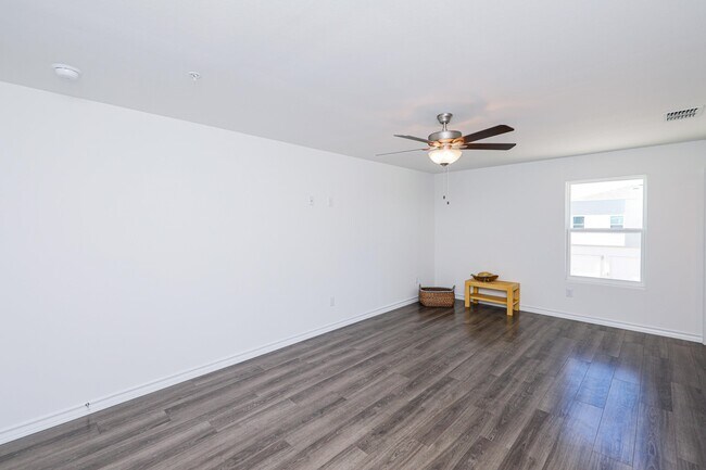 Building Photo - 9903 Bijan Dr
