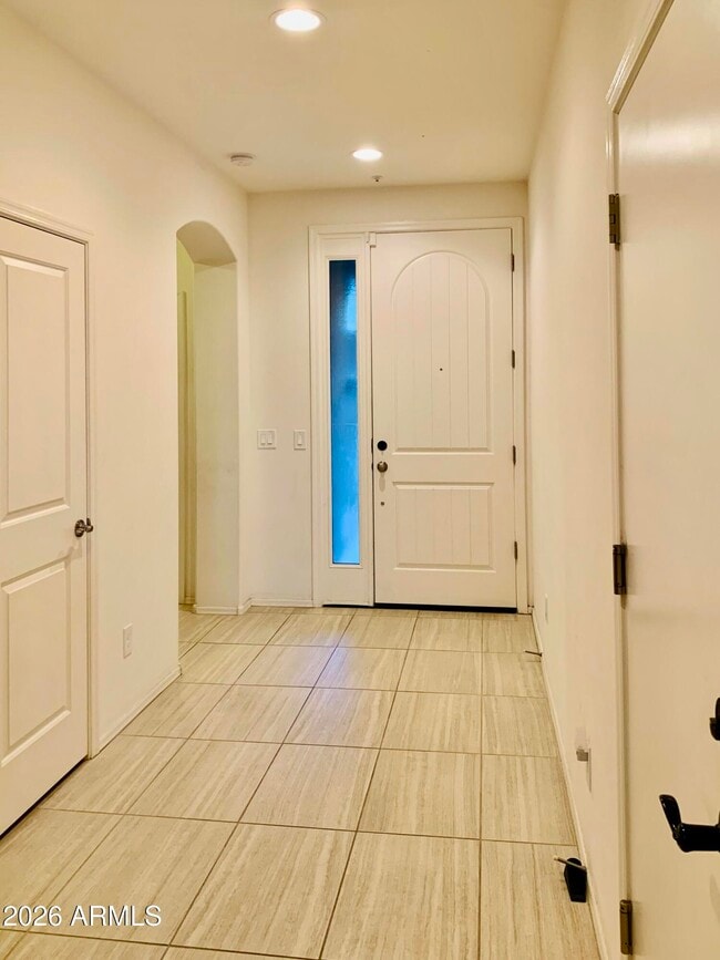 Building Photo - 9233 W Dreyfus Dr