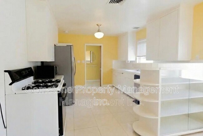 Building Photo - 4947 63rd St