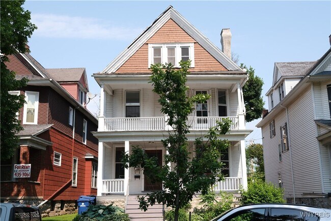Primary Photo - 259 Ashland Ave